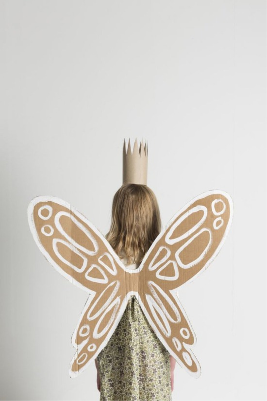Крылья бабочки из картона